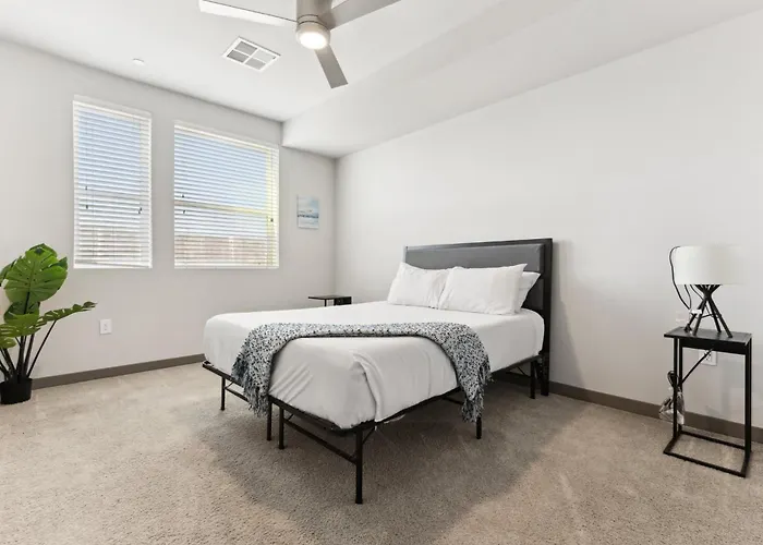 Cozysuites At Rey Apartment