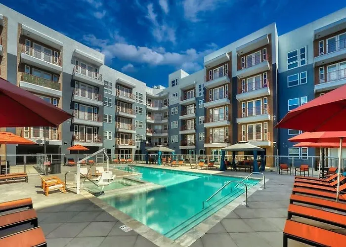 Cozysuites At Rey Phoenix