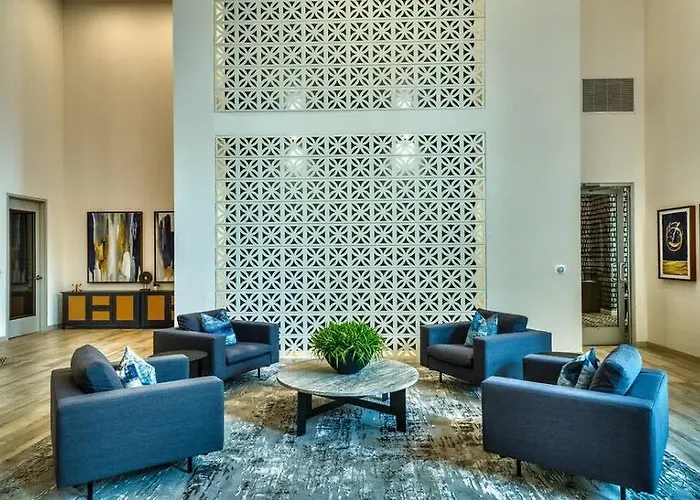 Cozysuites At Rey Phoenix