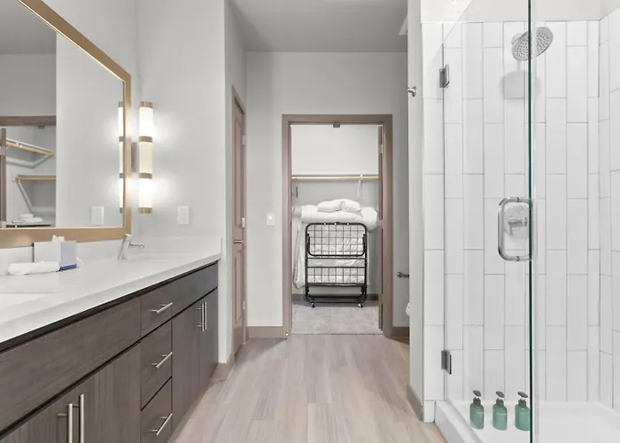 Apartment Cozysuites At Rey Phoenix