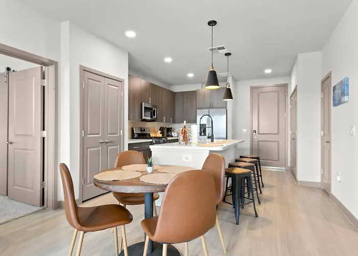 Apartment Cozysuites At Rey Phoenix