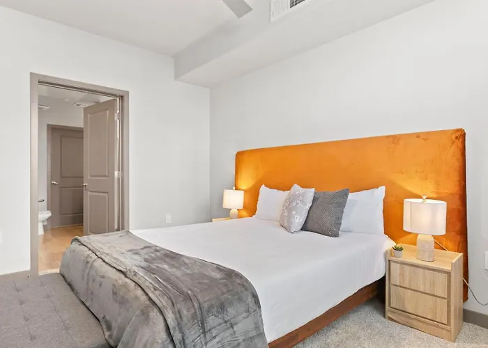 Cozysuites At Rey Apartment
