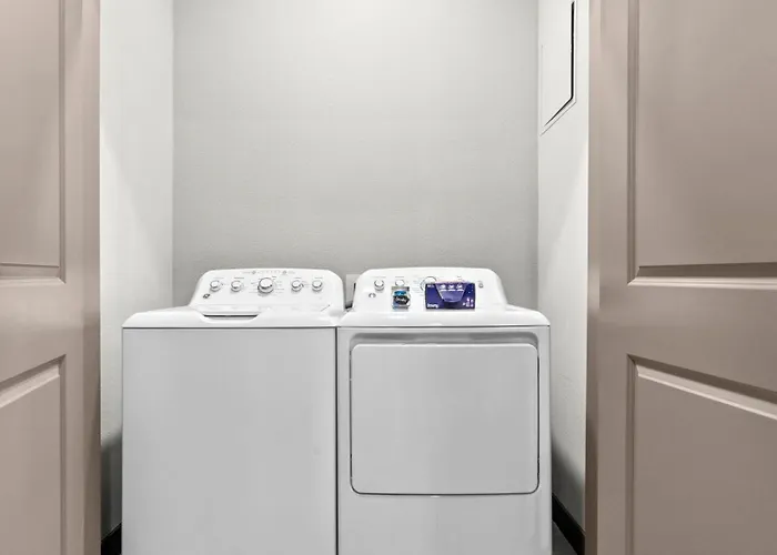 Cozysuites At Rey *
